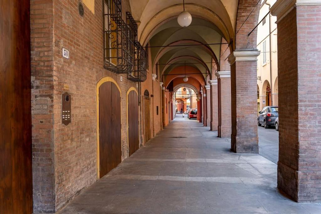 Free Parking - Meraviglioso Appartamento A Modena Eksteriør billede